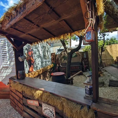 Lejlighed Fontana Wild West